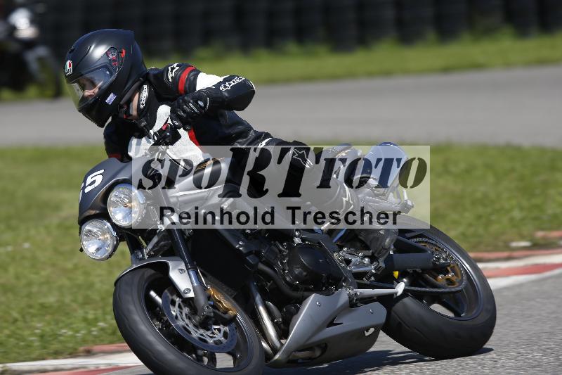 /Archiv-2024/29 12.06.2024 MOTO.CH Track Day ADR/Gruppe blau/65